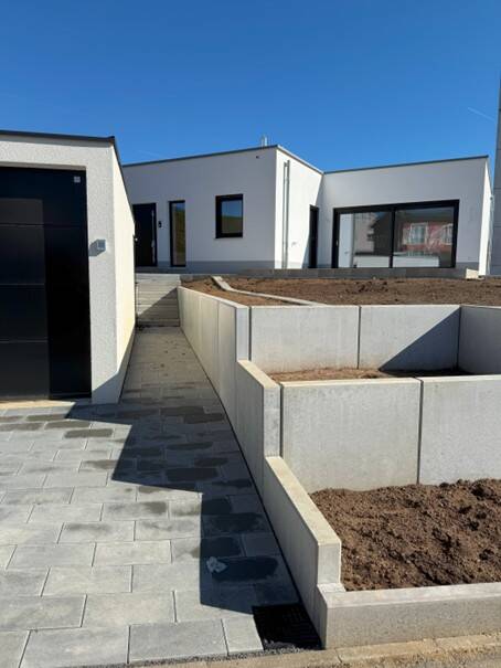 Thumbnail-Stilvoller Flachdachbungalow