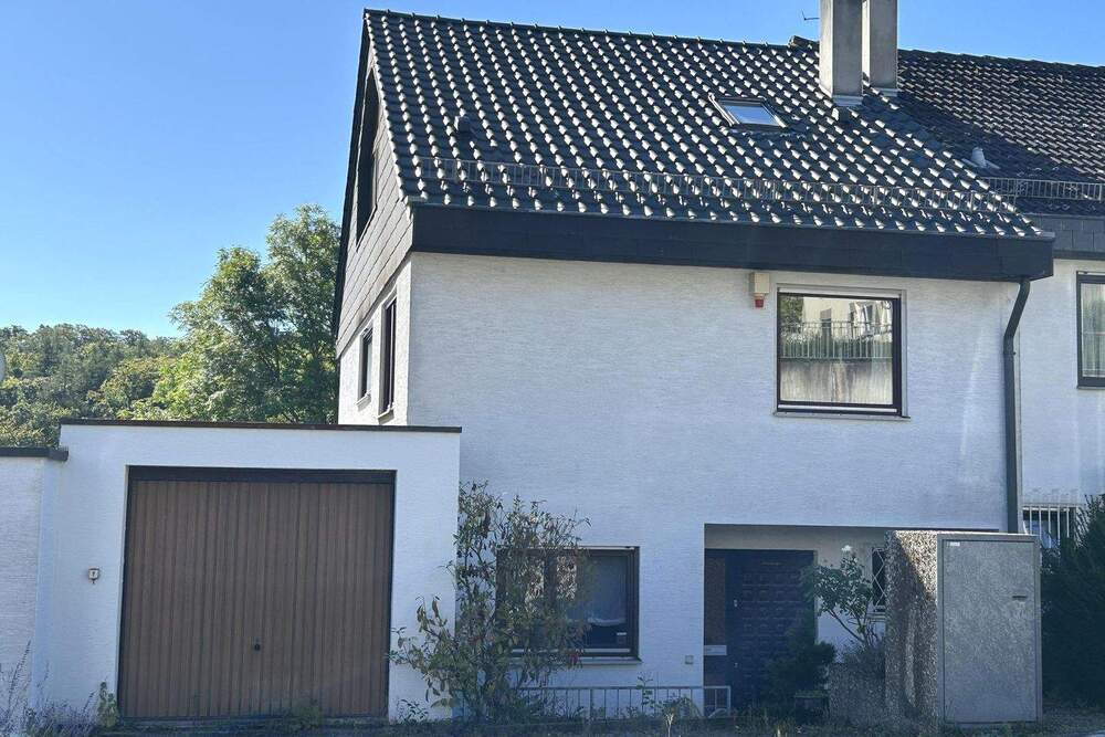 Thumbnail-Großzügige DHH in ruhiger Wohnlage!