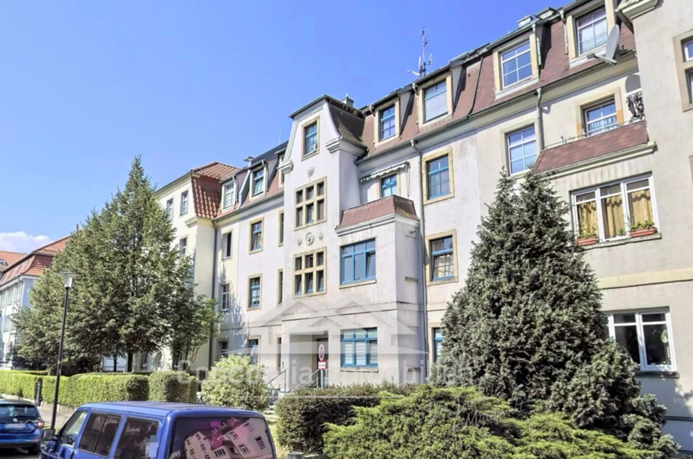 Thumbnail-3-Raum-Wohnung mit Balkon u. moderner Ausstattung im historischen Altbau!