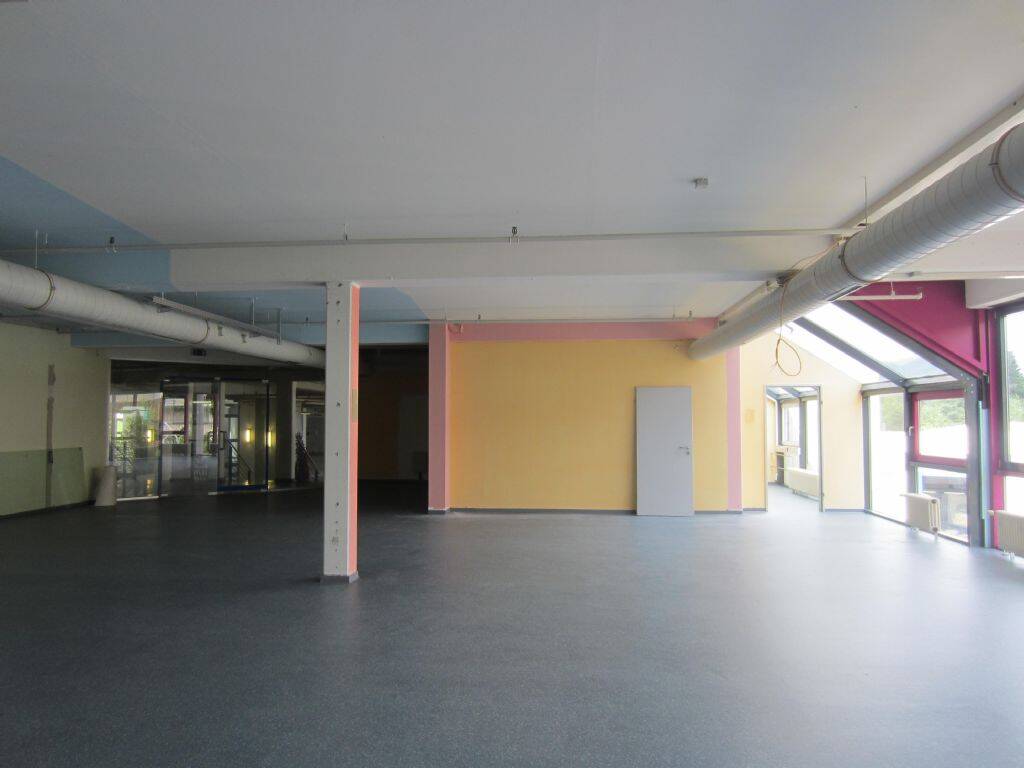 Thumbnail-*Großzügige und helle Gewerbefläche im Zentrum*