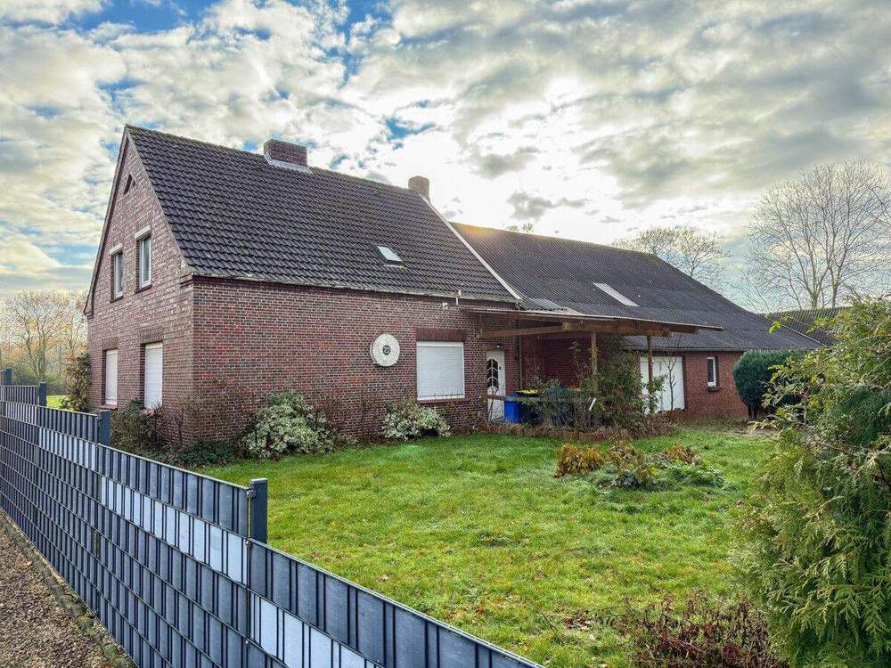 Thumbnail-Für Bauträger & Pferdefreunde Aurich-Plaggenburg: Grundstück mit 2 Häusern, Stall, Weide.