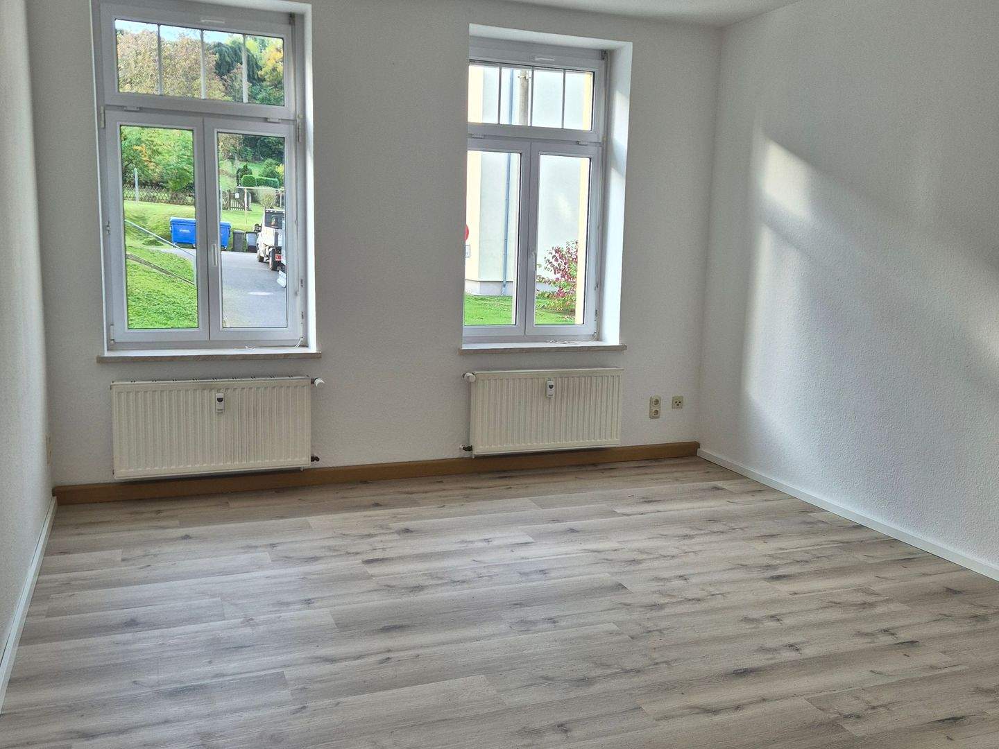 Thumbnail-großzügige 2-Raum Wohnung mit Balkon in ruhiger Lage