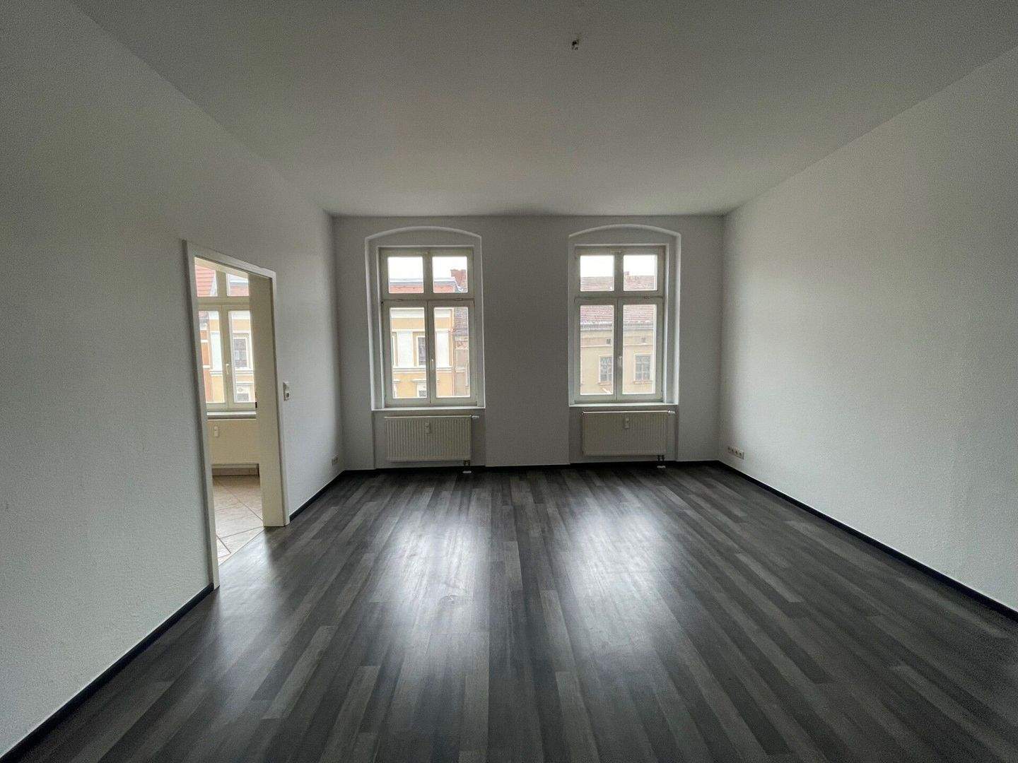 Thumbnail-1 Raumwohnung sucht Selbstnutzer