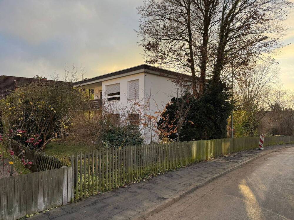 Thumbnail-2-Familienhaus mit großem Grundstück in bevorzugter und gefragter Wohnlage von Königswinter-Oberdollendorf