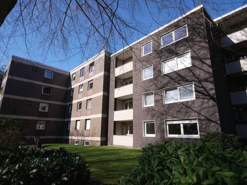 Thumbnail-Rarität in Buer: Renovierte 4,5-Zimmer-Dachgeschoss-Wohnung mit Balkon und Stellplatz zu vermieten