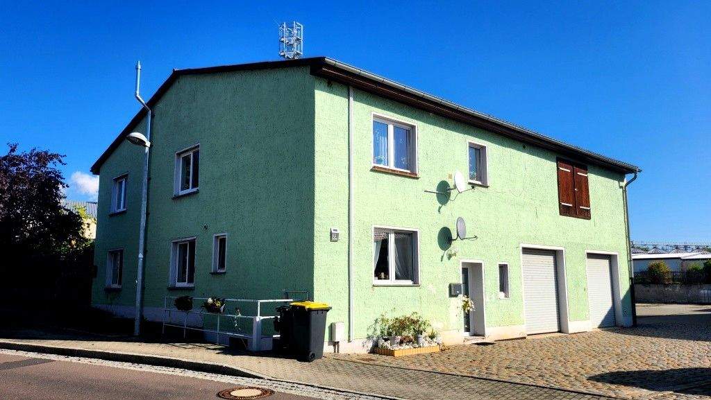 Thumbnail-ZFH mit 2 GROSSGARAGEN – voll vermietet