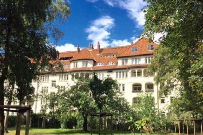 Thumbnail-VON PRIVAT *Sanierte Wohnung in der List zentrumsnah mit guter Anbindung optional mit Dachboden 180 m2 mit zu verkaufen*
