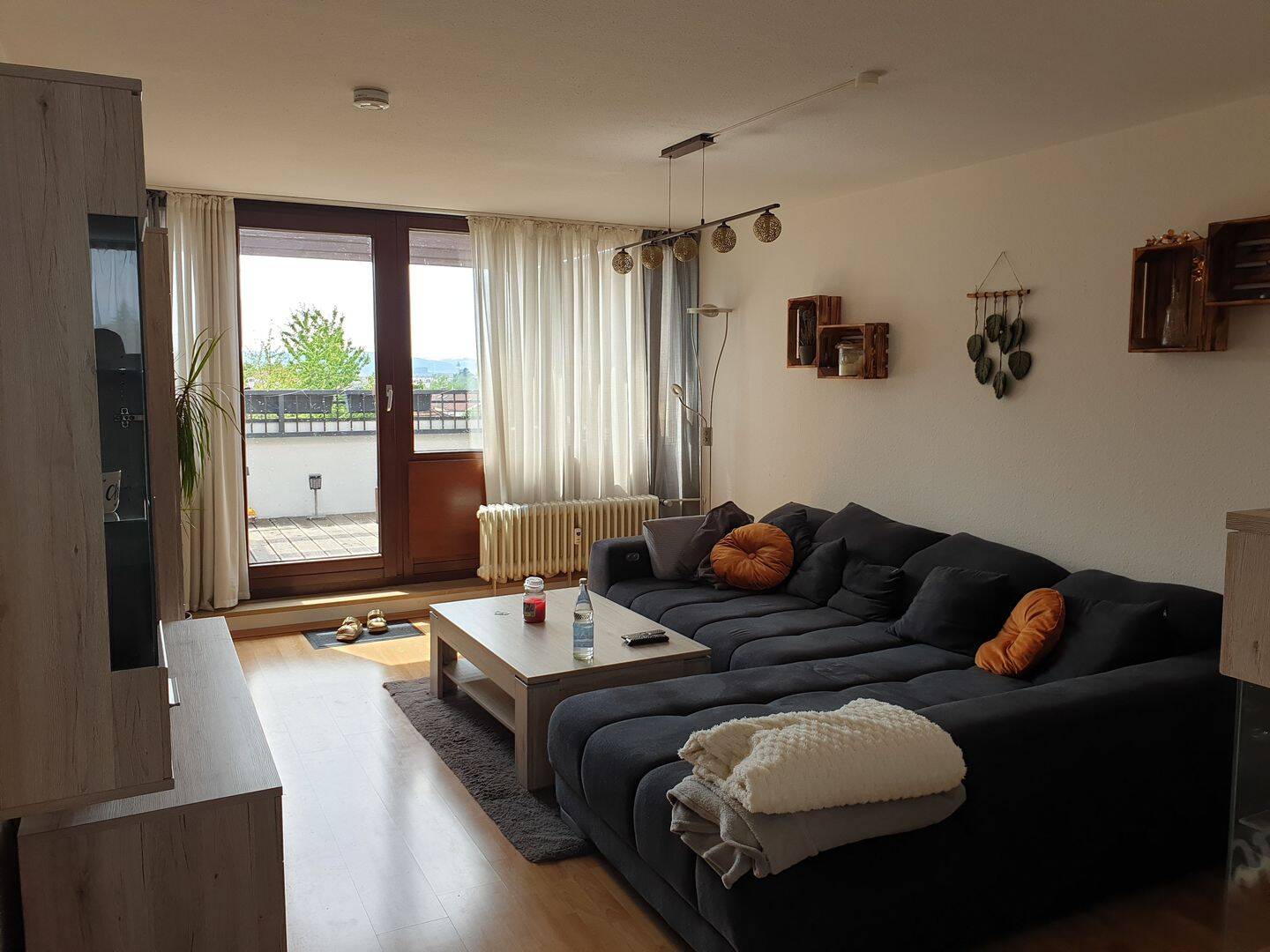 Wohnbereich Richtung Balkon 