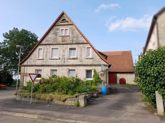 Thumbnail-Ehemaliges landwirtschaftliches Anwesen mit Gewölbekeller in Schirmbach!