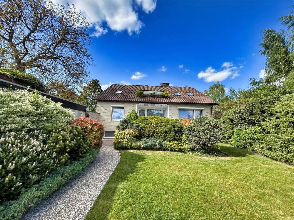 Thumbnail-SOFORT FREI - Gepflegtes Zweifamilienhaus auf attraktivem Grundstück in bester Lage von Oldenstadt