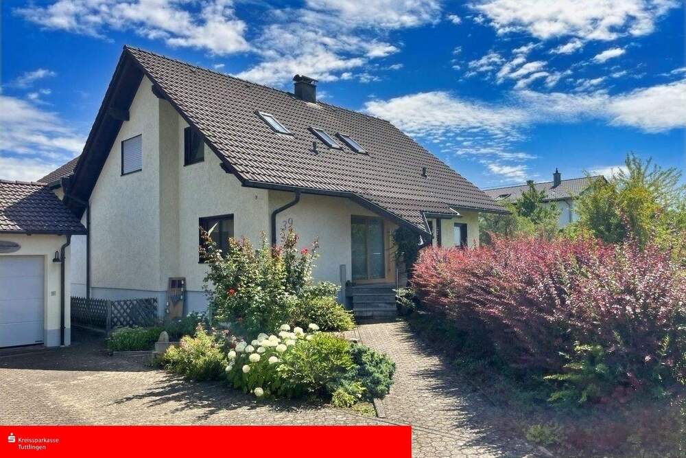 Thumbnail-Freistehendes Einfamilienhaus mit TOP-Ausstattung in Neuhausen ob Eck