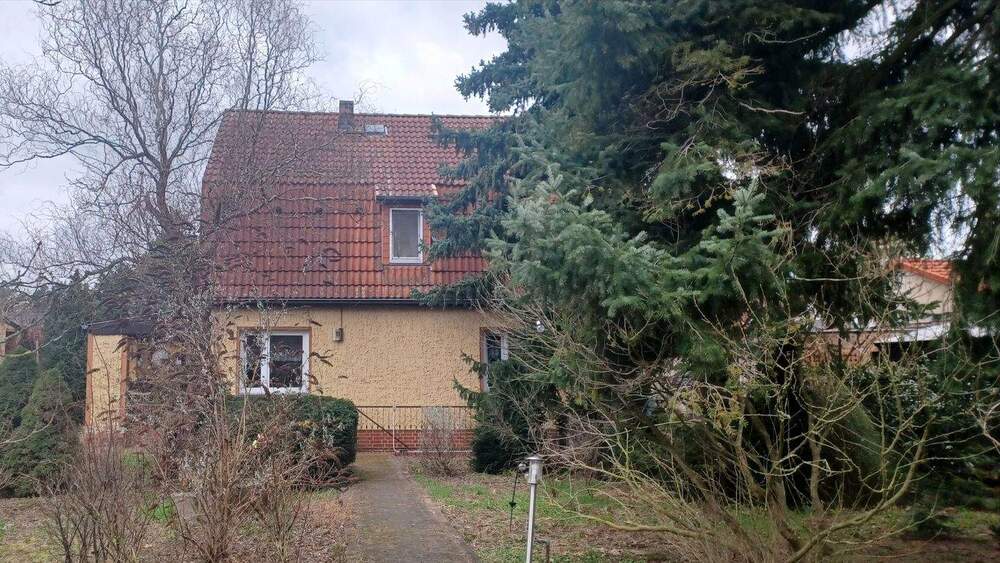 Straßenansicht