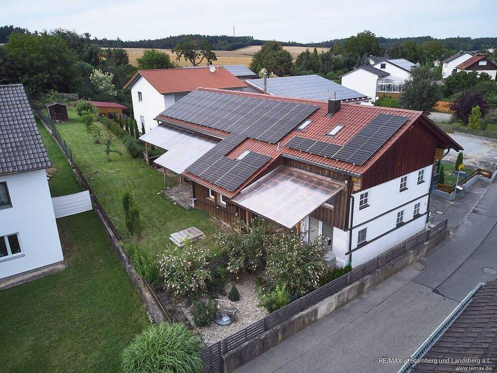 Thumbnail-Bei Landshut: Wohnhaus (renoviert) und Stadel mit Ausbaupotential, energetisch autark (PV, E-Speicher, WallBox, Brunnen).