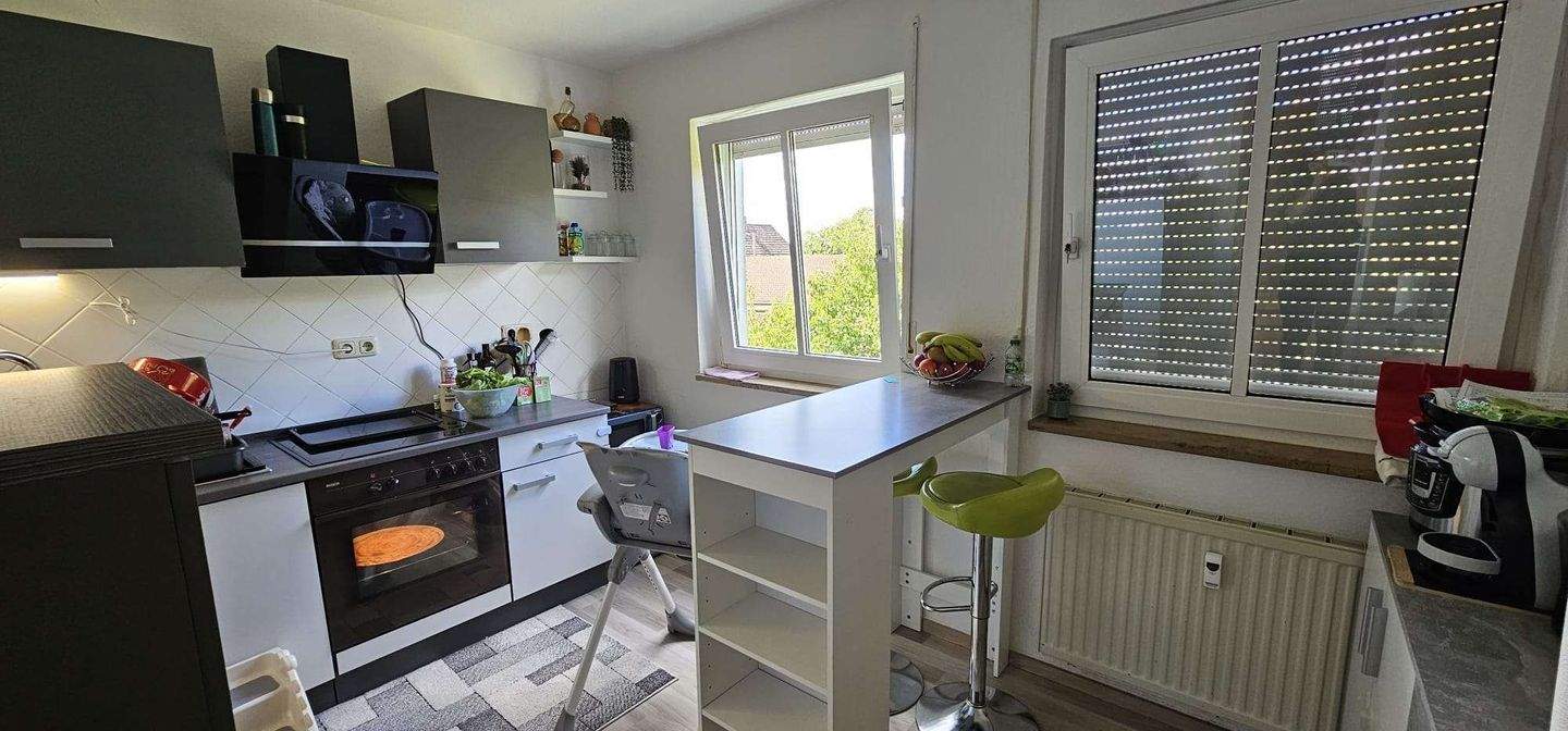 Thumbnail-Großzügige 2-Zimmer-Wohnung auf 77 m² im 1. Obergeschoss in Auerbach