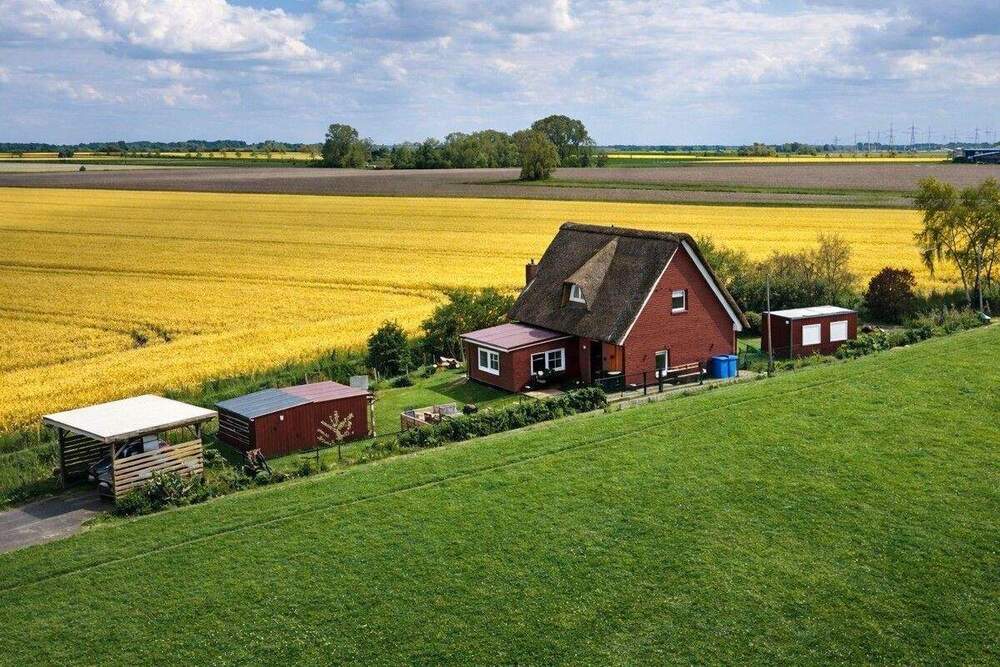 Thumbnail-Ihr perfekter Rückzugsort mit Weitblick! Reetdachhaus vielseitig nutzbar in Groven!
