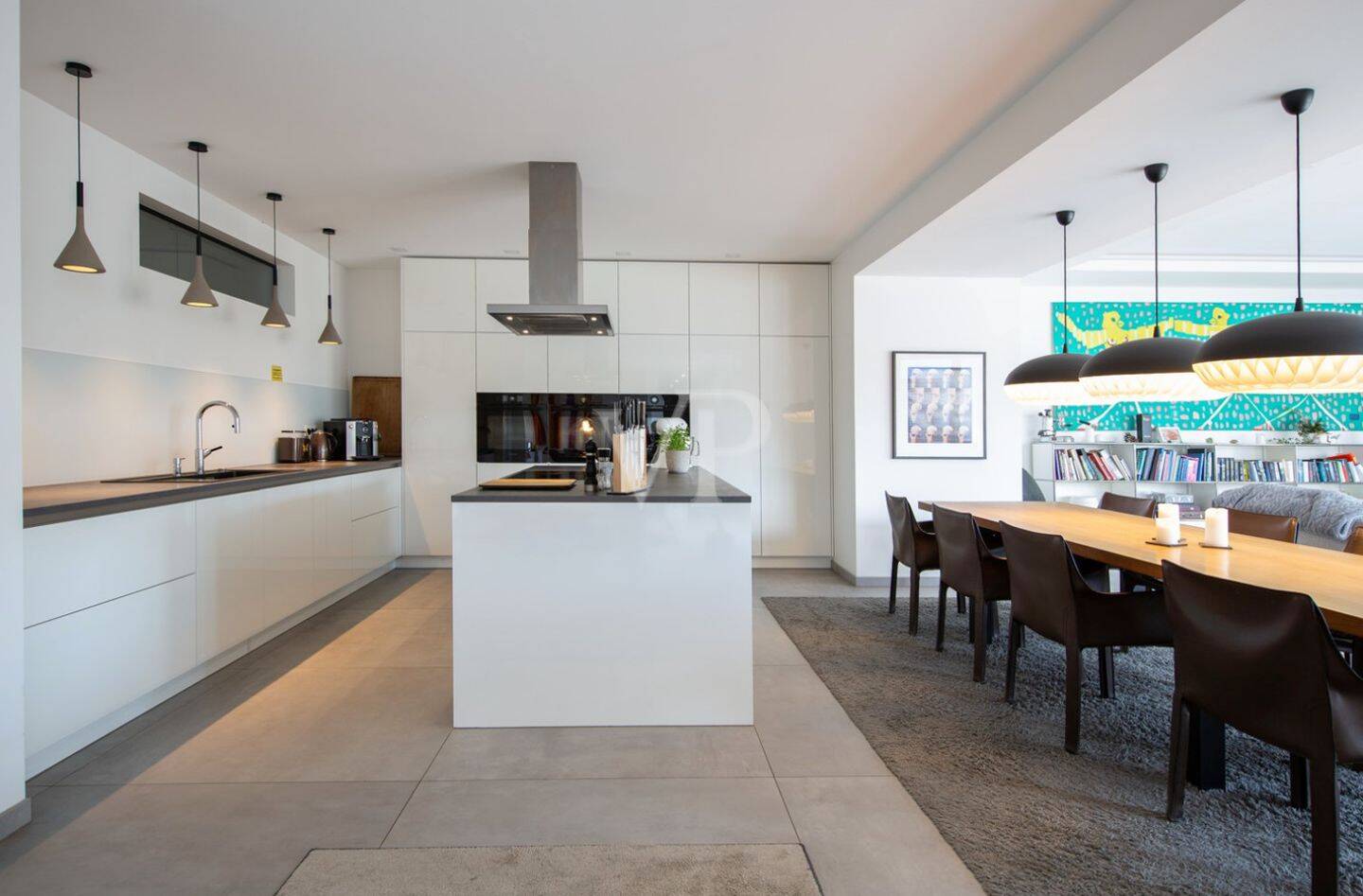 Thumbnail-LUXURIÖSE WOHNUNG WIE IHR EIGENES HAUS MIT EINBAUSCHRÄNKEN EINBAUKÜCHE UND KAMIN