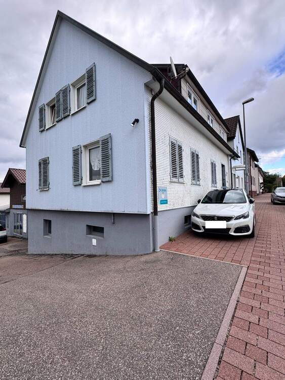 Thumbnail-Wohn- und Geschäftshaus mit KFZ-Werkstatt - Wohnen und Arbeiten unter einem Dach