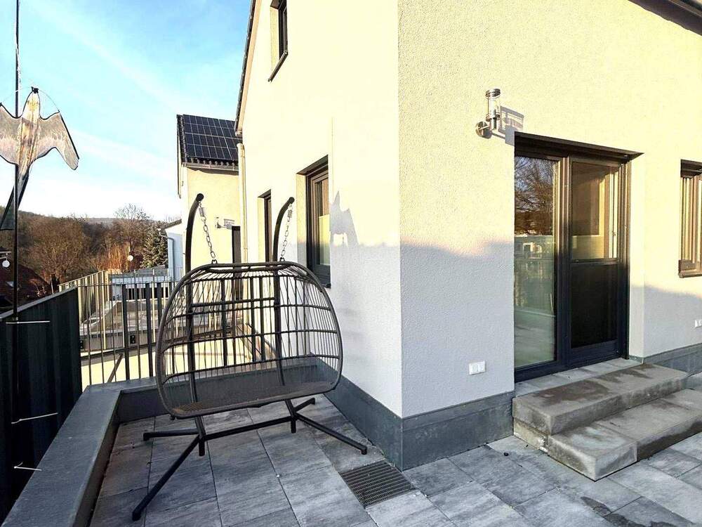 Thumbnail-Weitblick in ruhiger Höhenlage – Neubau-Erstbezug, Effizienzhaus 55, Würzburg-Versbach