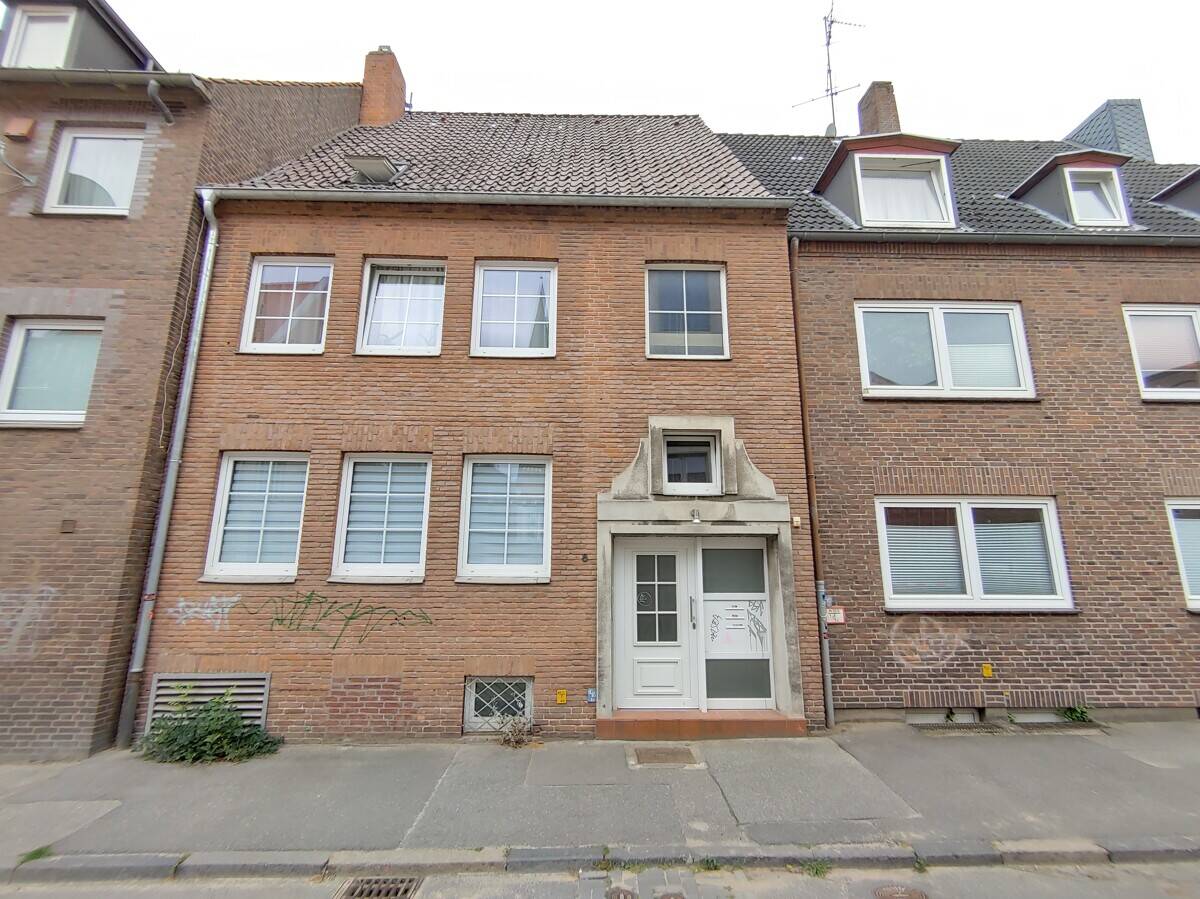 Thumbnail-Gepfl. Wohn- und Geschäftshaus (4 Einheiten) mit PKW-Außenlplätzen in HL-Altstadt (Gründerviertel )