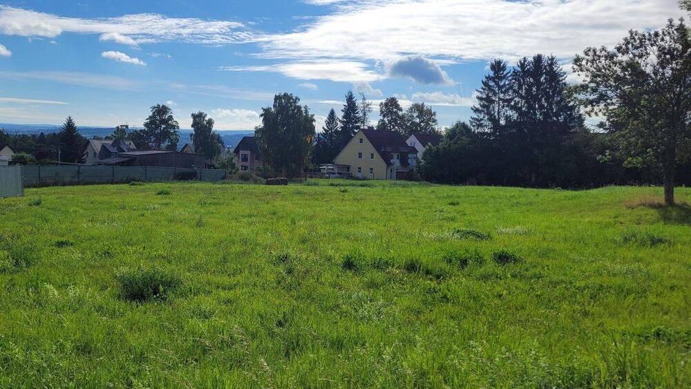 Thumbnail-Großzügiges Grundstück in Plauen West!