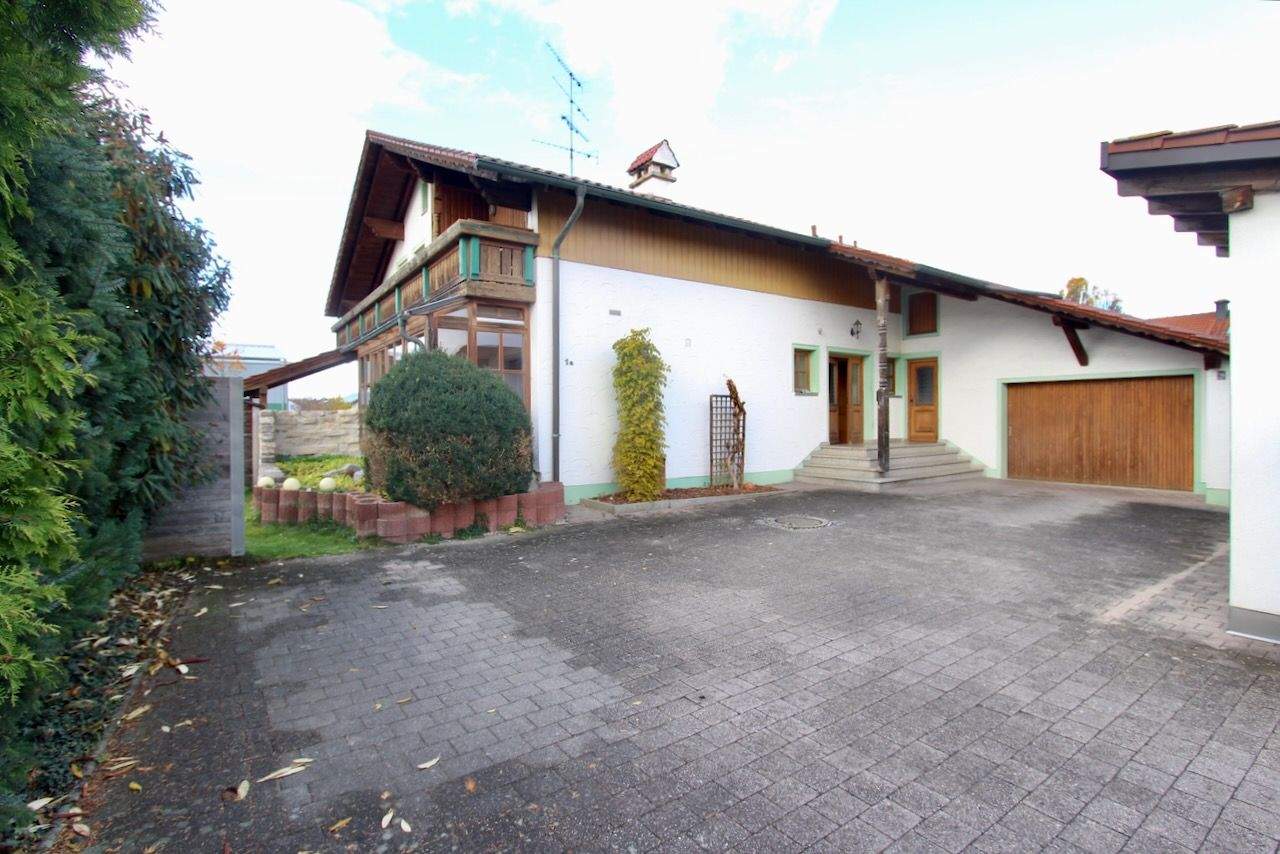 Thumbnail-Gemütliches Einfamilienhaus auf großem Grundstück!