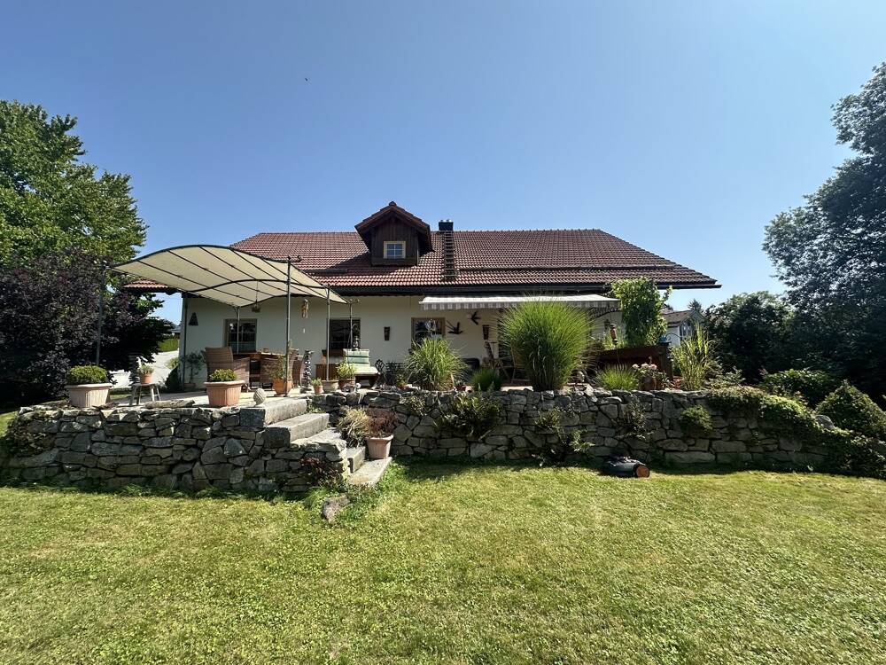 Thumbnail-Zweifamilienhaus in Jandelsbrunn