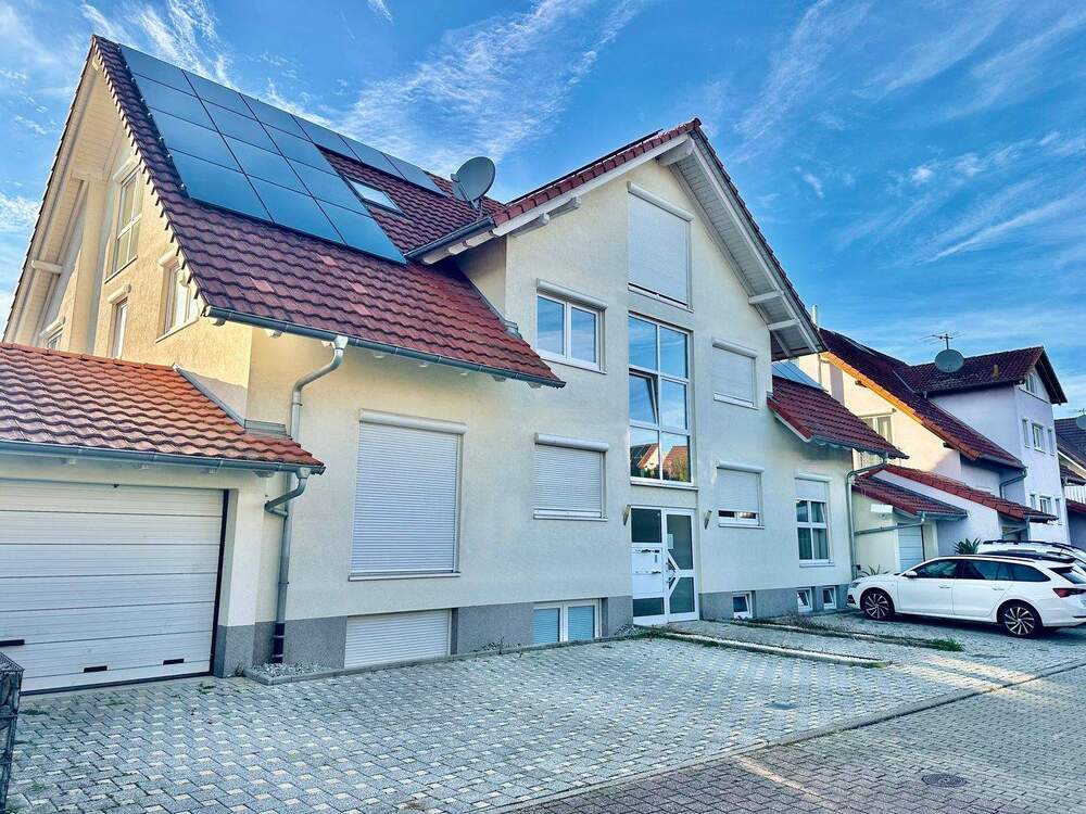 Thumbnail-3,5 Zimmerwohnung im Erdgeschoss (rechts) in schöner Lage in Teningen-Nimburg