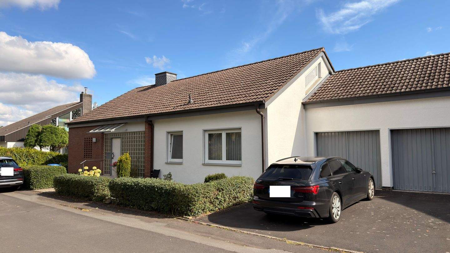 Thumbnail-MASSIVES FAMILIENHAUS IN PERFEKTER LAGE MIT FERNSICHT! KEINE KÄUFERPROVISION!