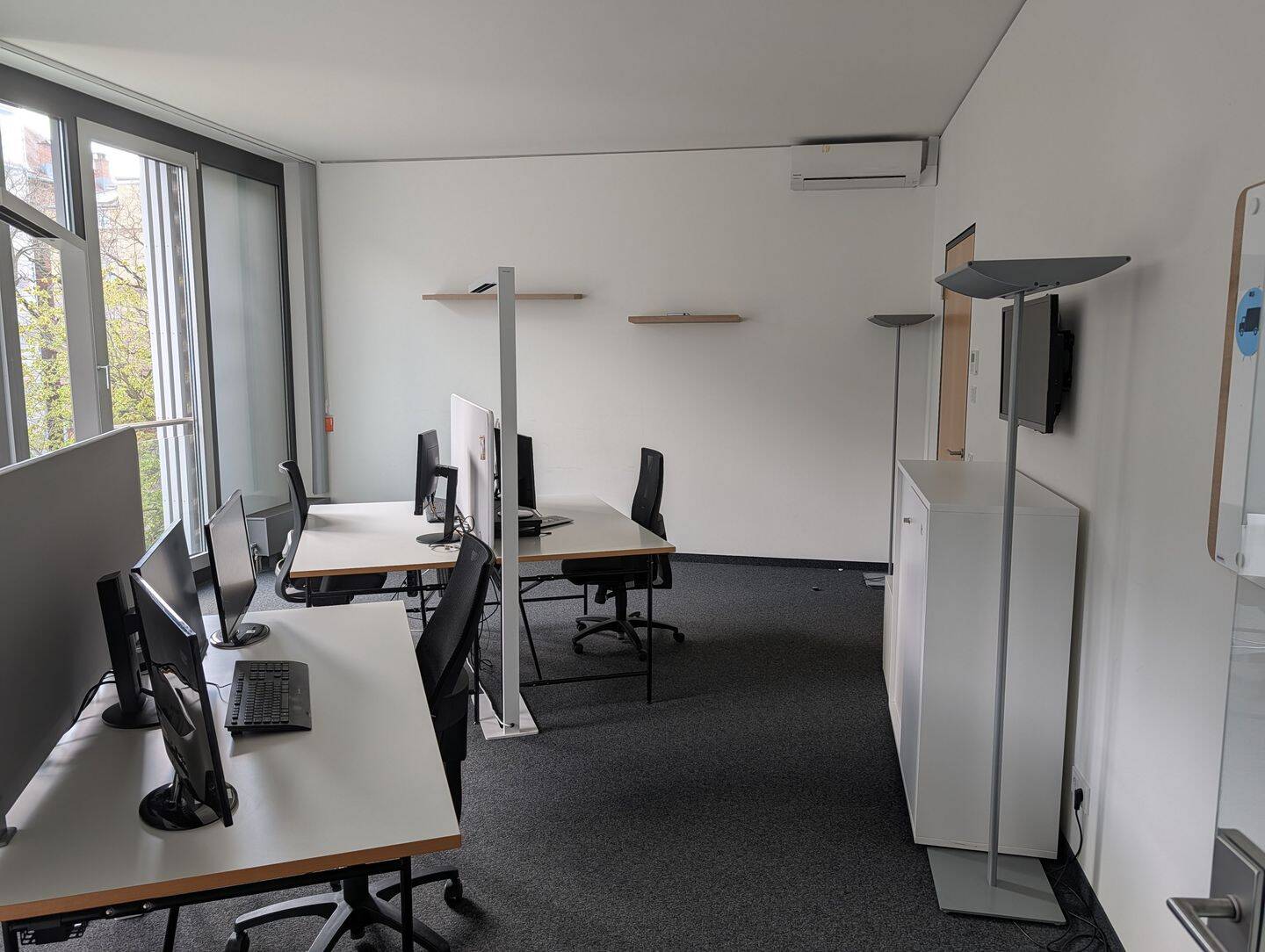 Thumbnail-Zentrale, möblierte Bürofläche am Feuersee - modern, flexibel, sofort nutzbar
