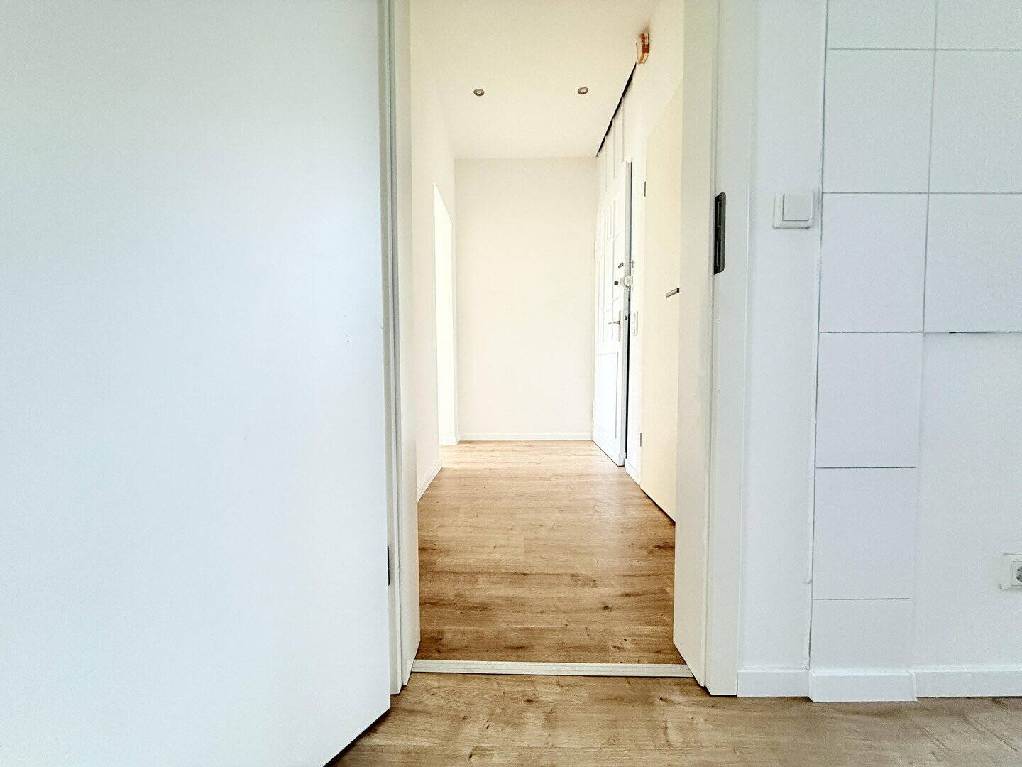Thumbnail-Moderne 2-Zi-Wohnung mit großem Balkon