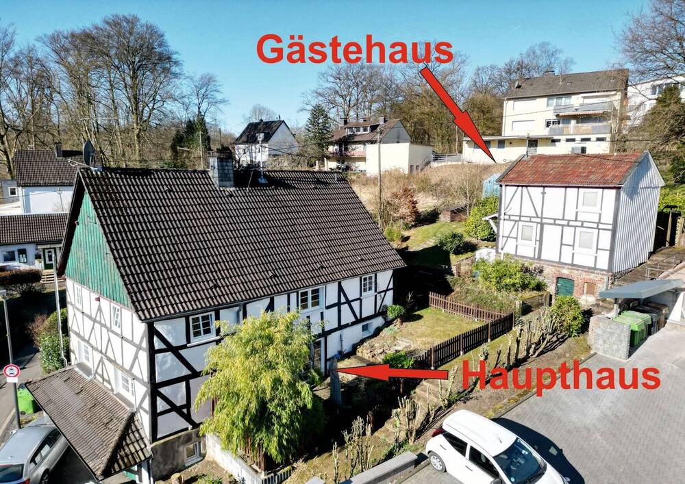Thumbnail-Historisches Fachwerkensemble im Herzen von Gummersbach – Einfamilienhaus mit separatem Gästehaus