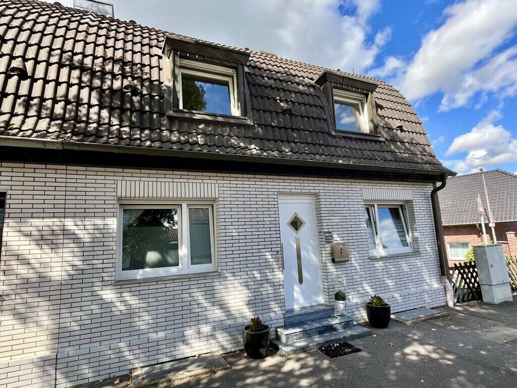 Thumbnail-Einfamilienhaus mit Einliegerwohnung und vielseitigen Nutzungsmöglichkeiten