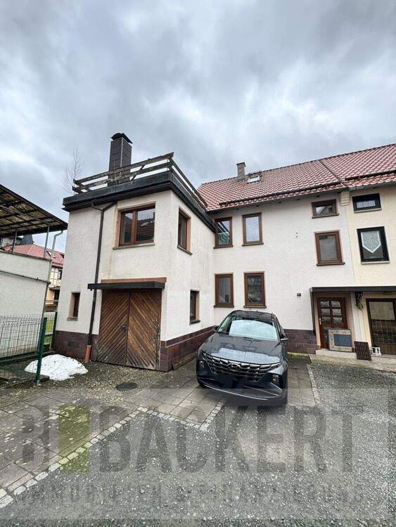 Thumbnail-Teilentkernte Doppelhaushälfte sucht neuen Besitzer