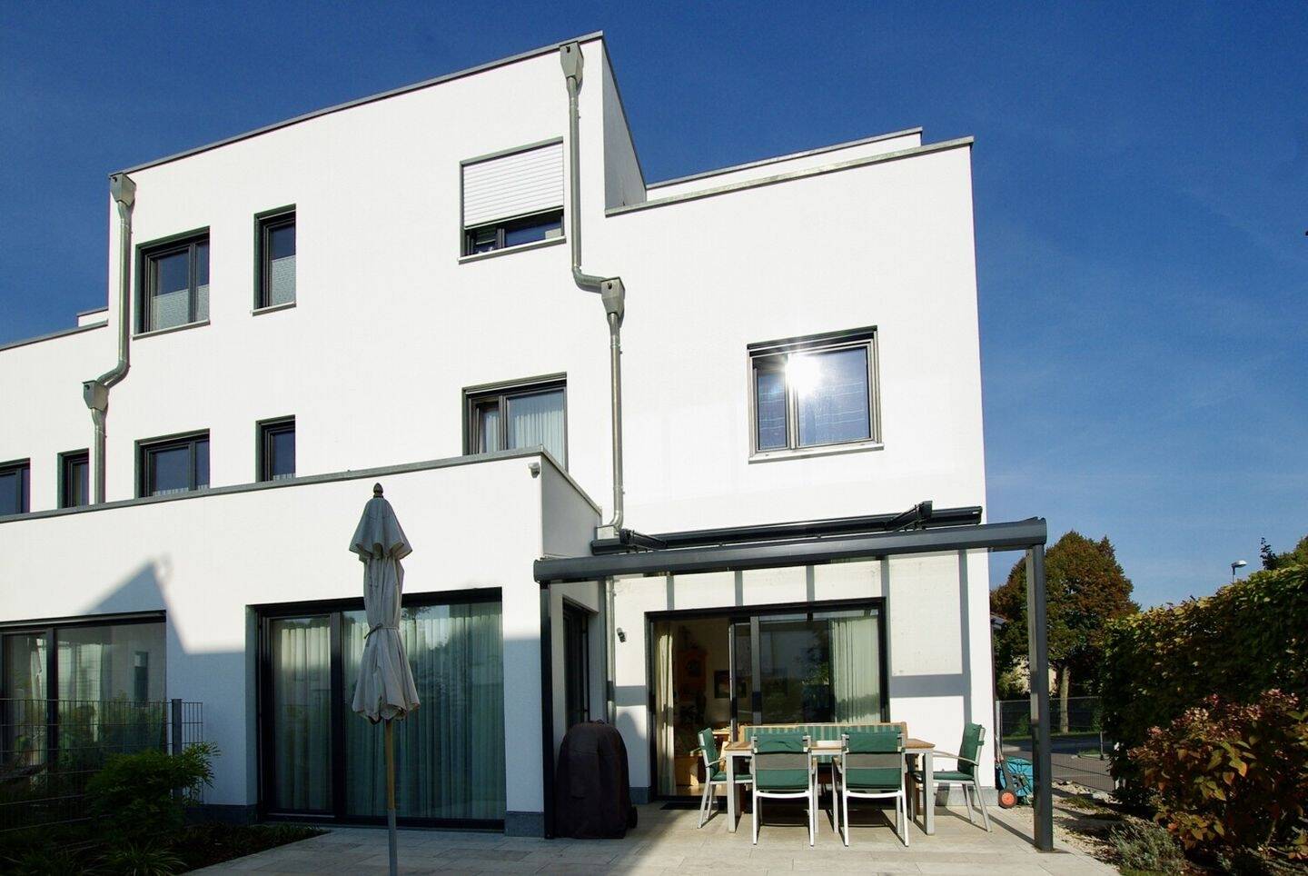 Thumbnail-Moderner Wohnkomfort am Dechbettener Weinberg - Architektur trifft Wohngefühl