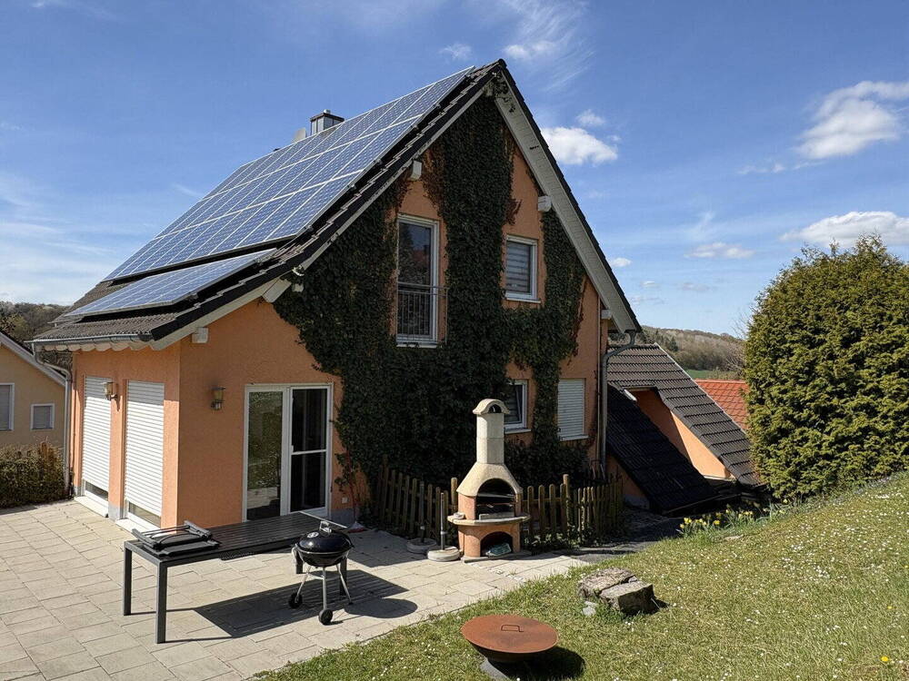 Thumbnail-Modernes, massives Einfamilienhaus mit Einliegerwohnung courtagefrei in Kirchheim bei Würzburg