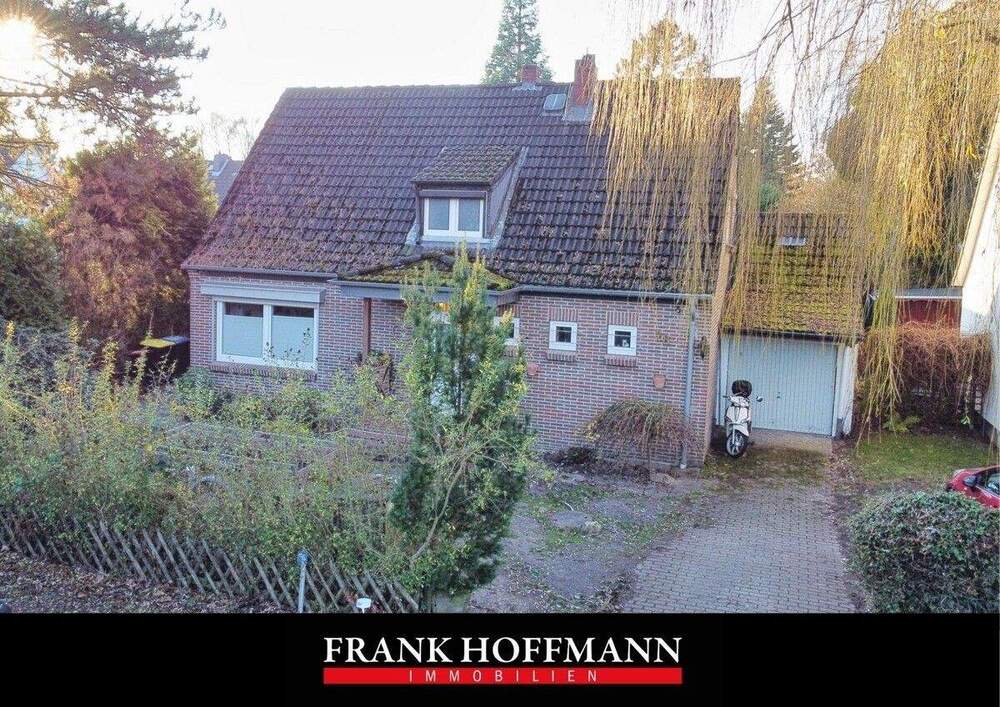 Thumbnail-Gepflegtes Einfamilienhaus mit Garage auf großem Grundstück in Hamburg Farmsen-Berne