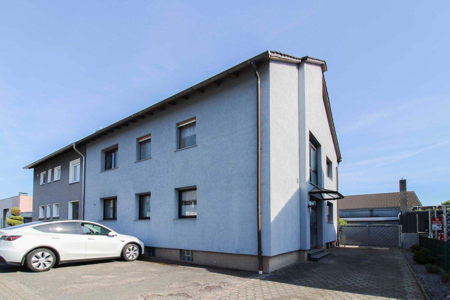 Thumbnail-Erst anpacken, dann genießen: Gestaltbare Dachgeschosswohnung in Sackgassenlage