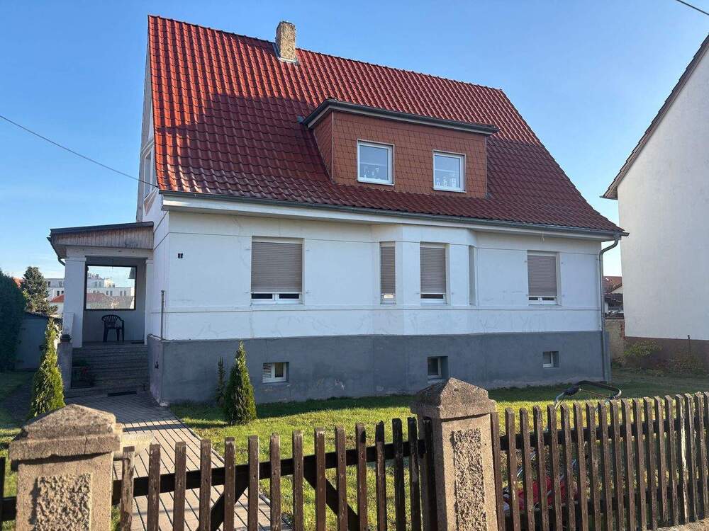 Thumbnail-Zeitlos schönes Ein- oder Zweifamilienhaus auf sonnenverwöhntem Grundstück