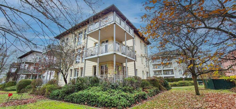 Thumbnail-Wohnen am Tiefen See - 2-Zimmer-Wohnjuwel mit Balkon & Tiefgaragenstellplatz