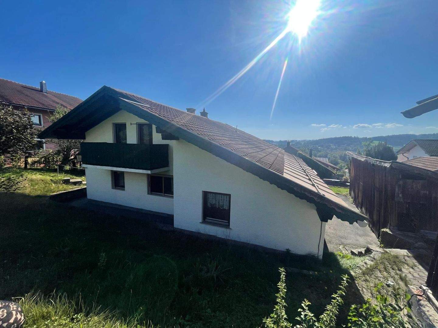 Thumbnail-Renovierungsbedürftiges Ein-Zweifamilienhaus mit großem Grundstück