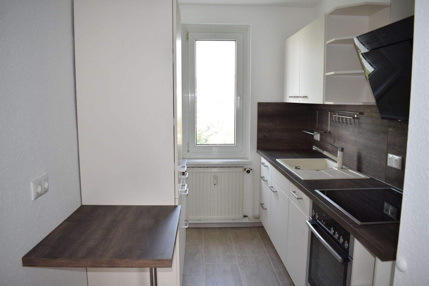 Thumbnail-Einbauküche - Bad mit Dusche - Top saniert!!!