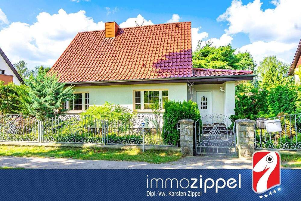 Thumbnail-Großes EFH in Rüdersdorf bei Berlin: 832 m² Grst, 154m² Wfl, 5 Zi, Keller, Pool, Kamin, große Garage