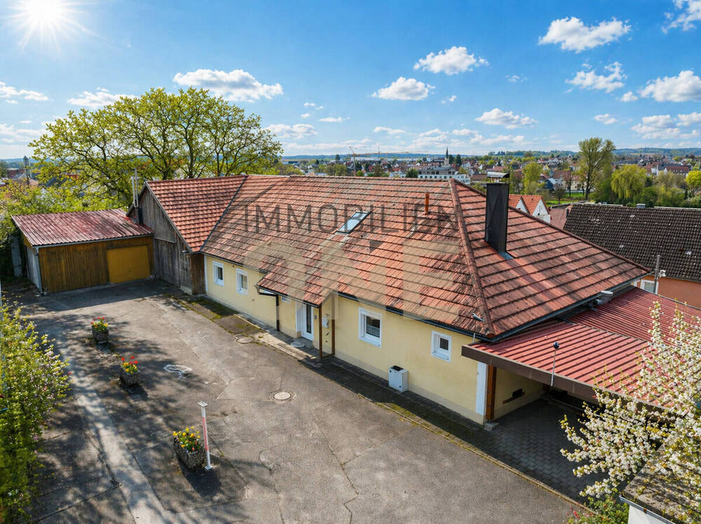 Thumbnail-Kernsaniertes Einfamilienhaus mit Doppelcarport, Garage und Holzscheune