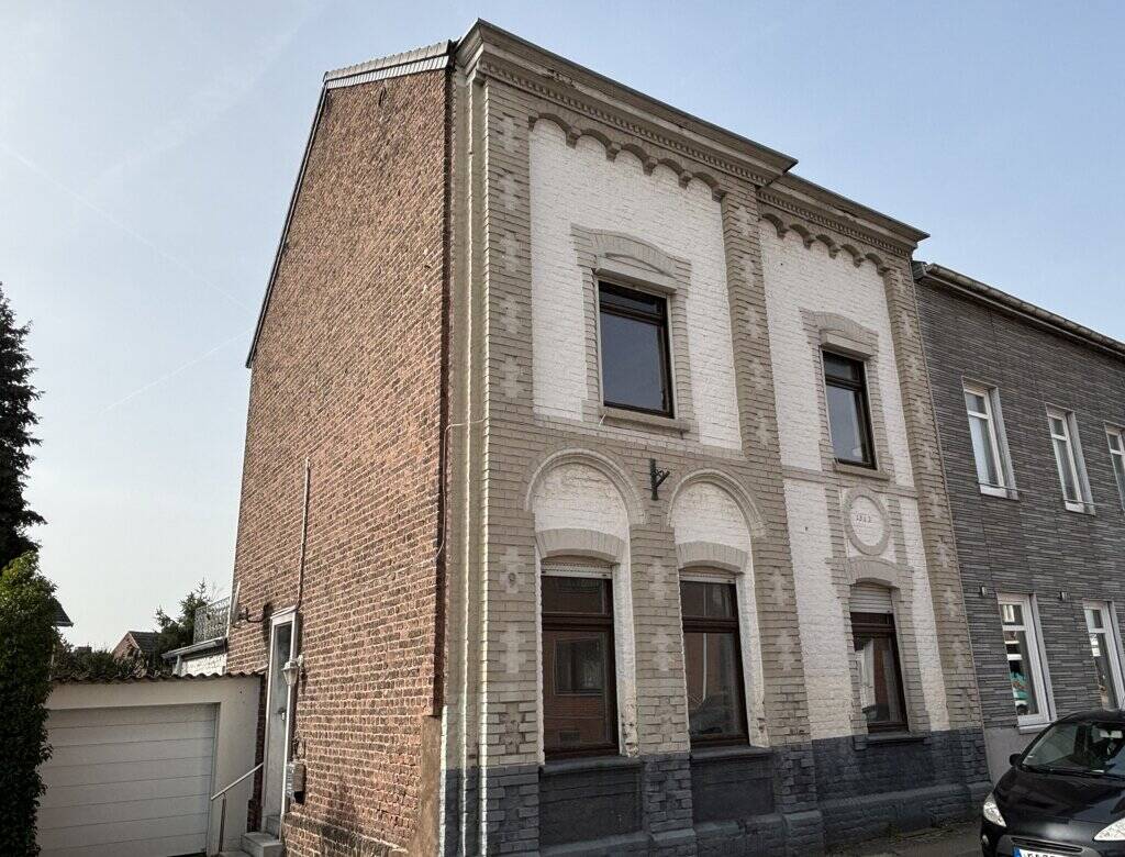 Thumbnail-Modernisierungsbedürftiges Einfamilienhaus mit Garage und Sonnengrundstück im Herzen von Bardenberg