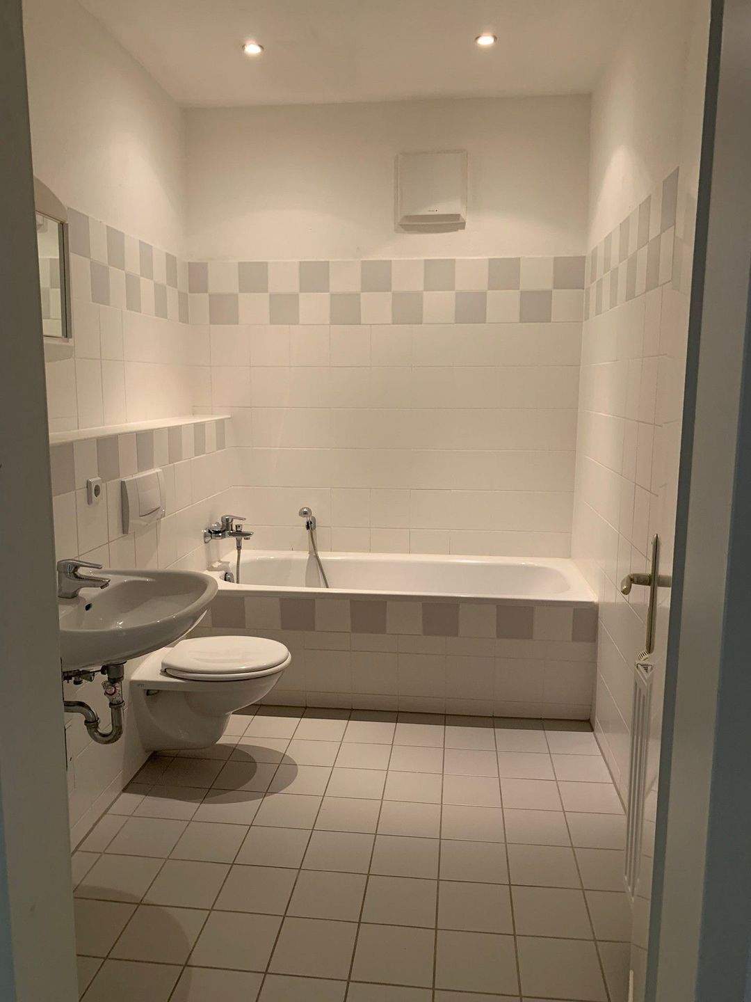 Thumbnail-Gemütliche 2 Raumwohnung in Görlitzer Innenstadt mit Fahrstuhl