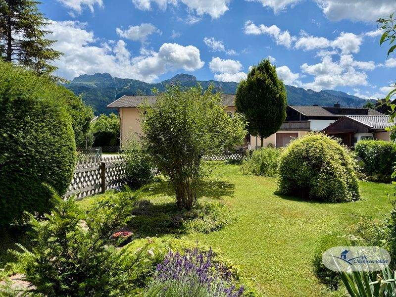 Thumbnail-* verkauft* 2-Zimmer Erdgeschosswohnung mit Garten und Kampenwandblick