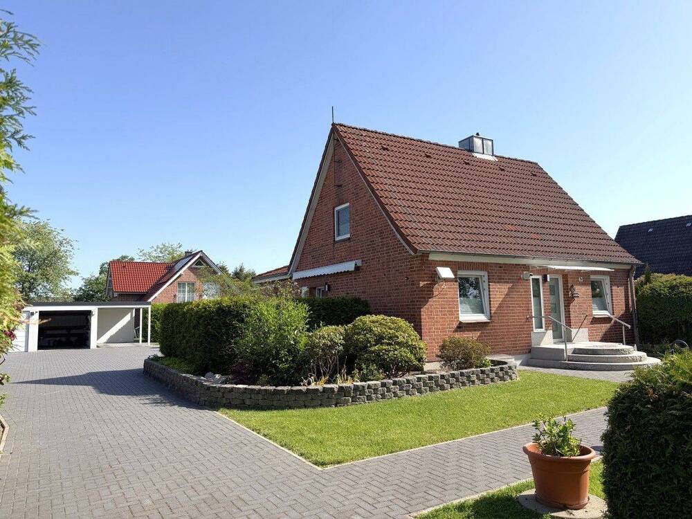 Thumbnail-Umfassend saniertes und top renoviertes EFH mit zwei Terrassen und Doppelgarage in beliebter Ortslage