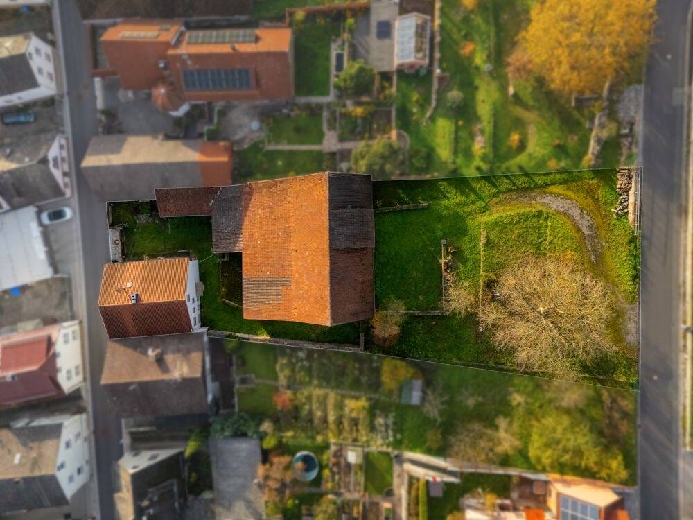 Thumbnail-Gepflegtes Zweifamilienhaus in Gambach bei Karlstadt!