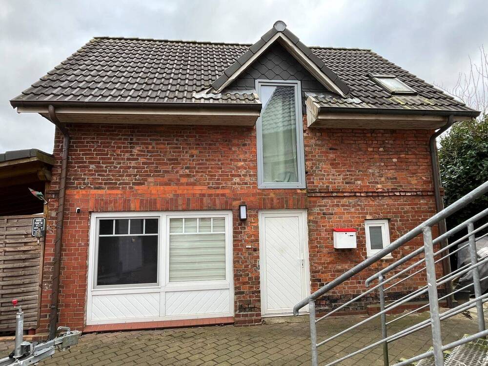 Thumbnail-Vermietetes Mehrfamilienhaus mit 2 Wohneinheiten in Drochtersen