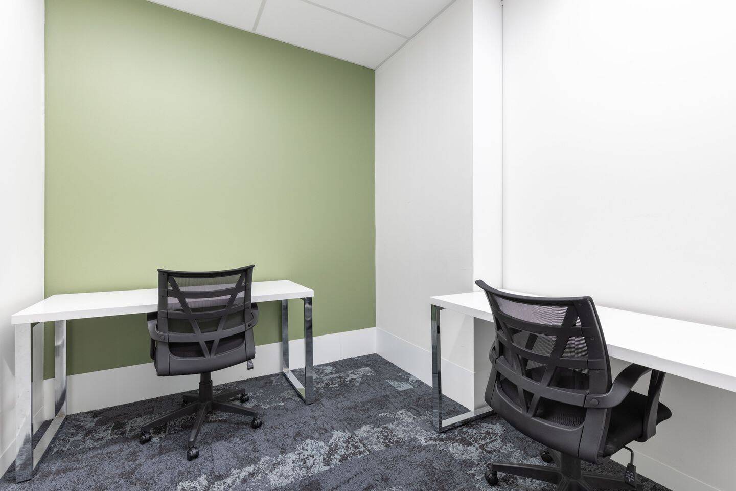 Thumbnail-Unbegrenzter Bürozugang zu unseren Öffnungszeiten in Regus Sürther Hauptstraße